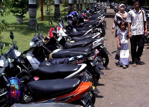 Pusdiklat Kejaksaan Jadi Tempat Parkir Dadakan