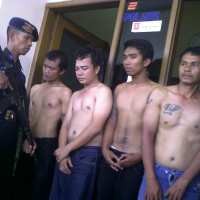 Sadar Kecopet Setelah Headset Handphone Tak Bersuara