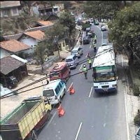 Ramai Kendaraan Menuju Lokasi Wisata, Jalur Nagreg Padat