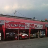 Pijat untuk Para Pemudik Toyota