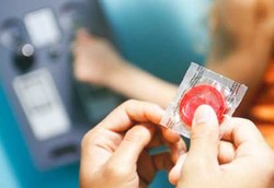 Fasilitas Mesin Kondom Manjakan Napi di Penjara