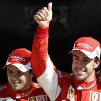 Pole Ferrari untuk ke Podium
