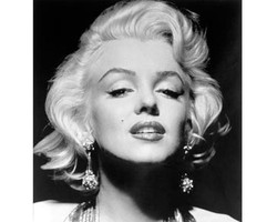 Marilyn Monroe, Wanita Pirang Paling Populer