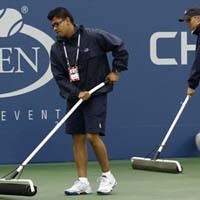 Final Ditunda karena Hujan