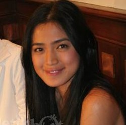 Jadi Penyanyi, Jessica Iskandar Tak Mau Berhenti Berakting