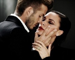 David & Victoria Beckham Beradegan Panas