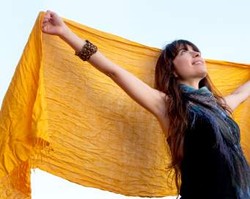 6 Variasi Gaya Mengenakan Pashmina