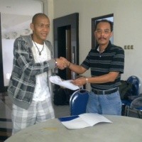 Kembali Dikontrak, Nova Arianto Terlecut Bawa Persib Jadi Juara