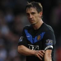Gary Neville Turun Tahta