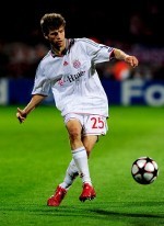 Bayern Ingin Lolos dengan Nyaman