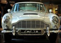 Aston Martin Ala James Bond