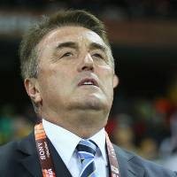 Serbia Pecat Pelatih