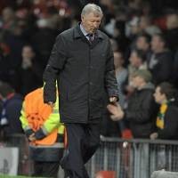 Formasi Dipertanyakan, Fergie Bela Diri