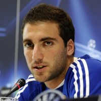 Madrid Masih Seret, Higuain Kalem
