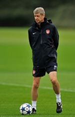Wenger Sulit Prioritaskan Liga Champions