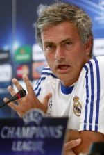 Madrid Ingin 10, Mourinho Incar Tiga