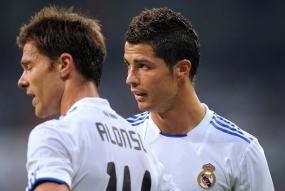 Ajax Manfaatkan Ketidaksempurnaan Madrid