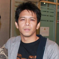 Perayaan Ulang Tahun Ariel Penuh Tangis