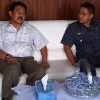 Dede dan Danny Santap Nasi Padang Bersama di Lapas Sukamiskin