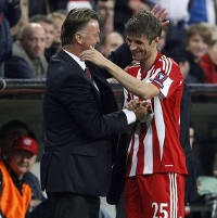 Van Gaal dan Ranieri Puji Mueller