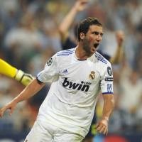 Madrid Tundukkan Ajax 2-0