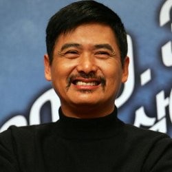 Chow Yun-Fat Hibahkan 99 Persen Kekayaannya Untuk Amal