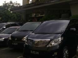 Mengapa Mobil Luna Maya Diistimewakan di Mabes Polri?