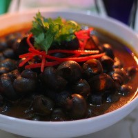 Nikmati Tutut di Temaram Dago