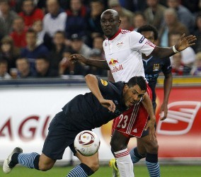 City Bungkam Salzburg 2-0