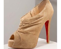 Peep Toe Boots Untuk Musim Hujan