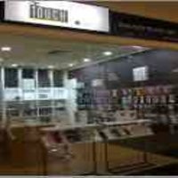 Menunggu Kedatangan Bp Imaddudin Kembali di Seluruh Outlet deTouch  