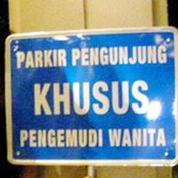 Area Parkir Giant Melati Mas Tidak Aman