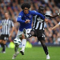 Newcastle Menang, Fulham Imbang