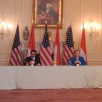 Menlu Marty dan Hillary Sepakati 6 Kelompok Kerja Indonesia-AS