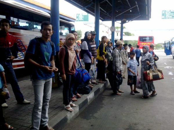 Puncak Arus Balik di Terminal Purabaya