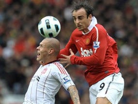 Berba Hat-trick, MU Pukul Liverpool 3-2