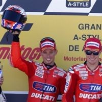 Atasi Pedrosa, Stoner Juara