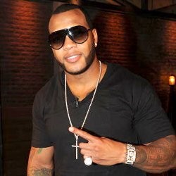 Tiba di Jakarta, Flo Rida Minta 60 Potong Ayam