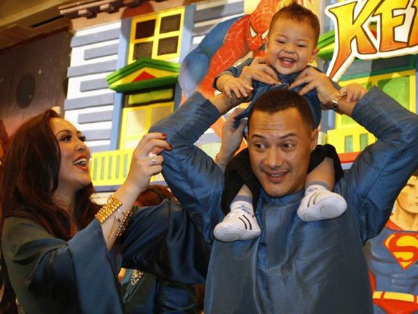 Angelina-Adjie Rayakan Ultah Anak