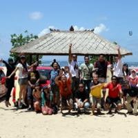 Komunitas Yaris Akhiri Touring 1.000 KM dengan Show Off di Pantai