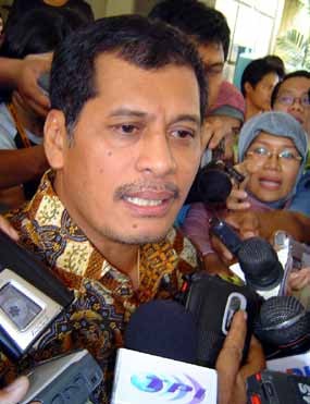 Nurdin Halid Tegas Tolak LPI