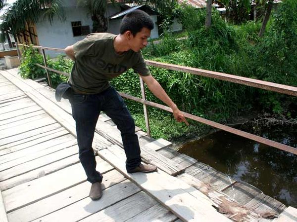 Jembatan Lokasi Penembakan Teroris