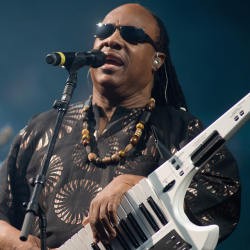 Stevie Wonder Kampanye Buku Untuk Tuna Netra