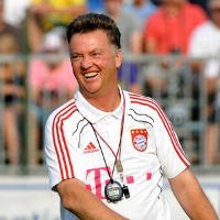 Bayern Terpuruk, Van Gaal Tak Risau