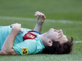 Villa: Messi Dihantam Tackle Brutal