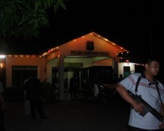 Kaca Mapolsek Hamparan Perak Pecah, Polisi Masih Olah TKP