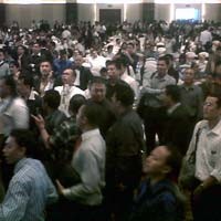 Massa Peradi & KAI Adu Jotos, Hotel Gran Melia Berantakan