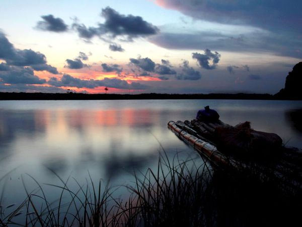 Temaram di Pantai Selok Cilacap