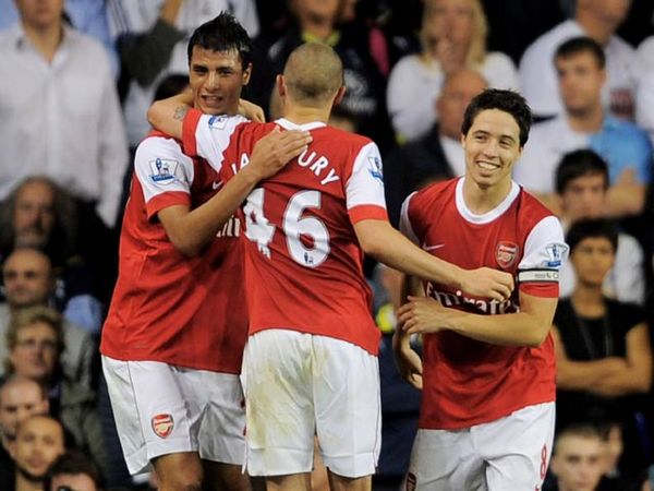 Arsenal Singkirkan Hotspur