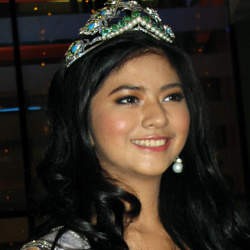 Pesan Ibunda Untuk Qory Sandioriva & R Si Penghipnotis